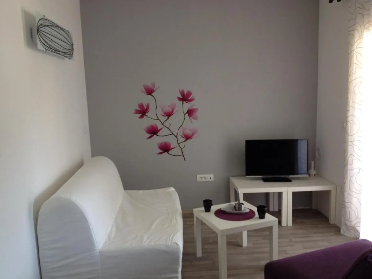 Luciana 2 Apartment Umag