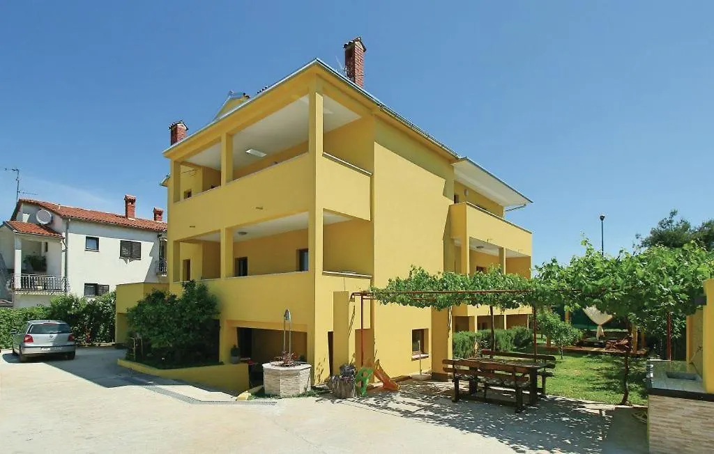 Luciana 2 Apartment Umag